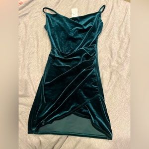 green velvet short dress